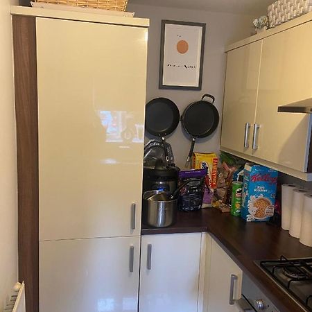 Comfy Double Bedroom In Greater Mánchester Exterior foto